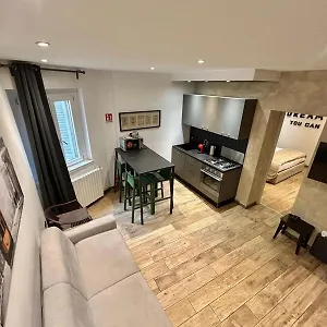 Leonardo Duplex , Милан Италия